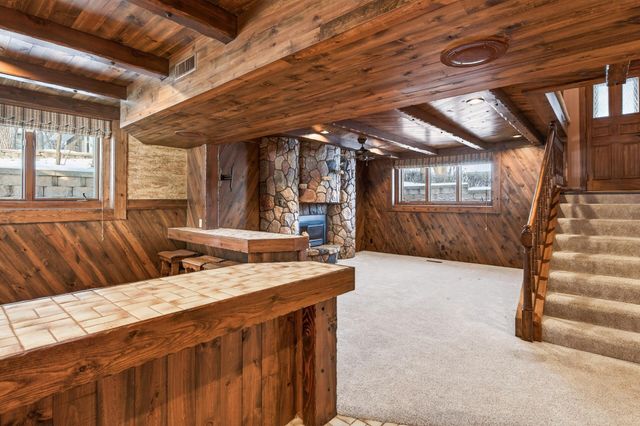 4134 Red Oak Ridge, Minnetonka, MN 55345