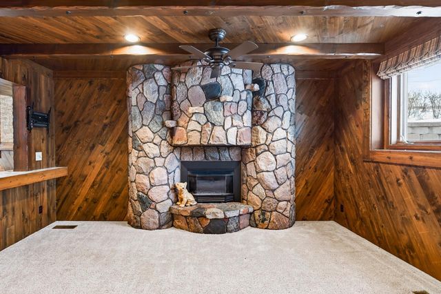 4134 Red Oak Ridge, Minnetonka, MN 55345