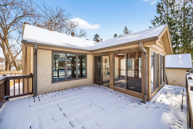 4134 Red Oak Ridge, Minnetonka, MN 55345