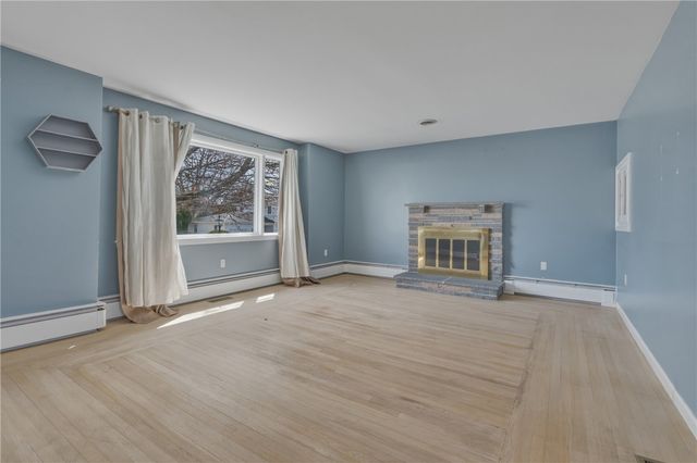 11 Mulberry Circle, Johnston, RI 02919