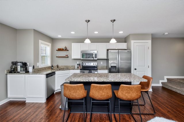 1035 NE 49th Lane, Ankeny, IA 50021