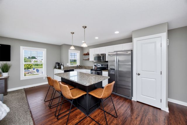 1035 NE 49th Lane, Ankeny, IA 50021