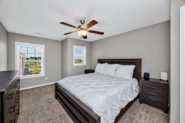 1035 NE 49th Lane, Ankeny, IA 50021