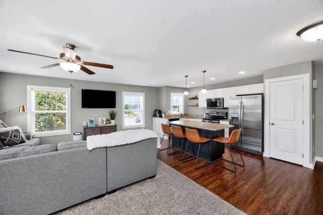 1035 NE 49th Lane, Ankeny, IA 50021