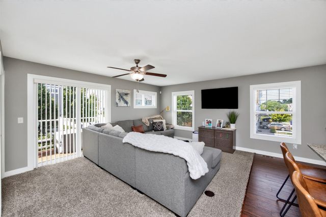 1035 NE 49th Lane, Ankeny, IA 50021