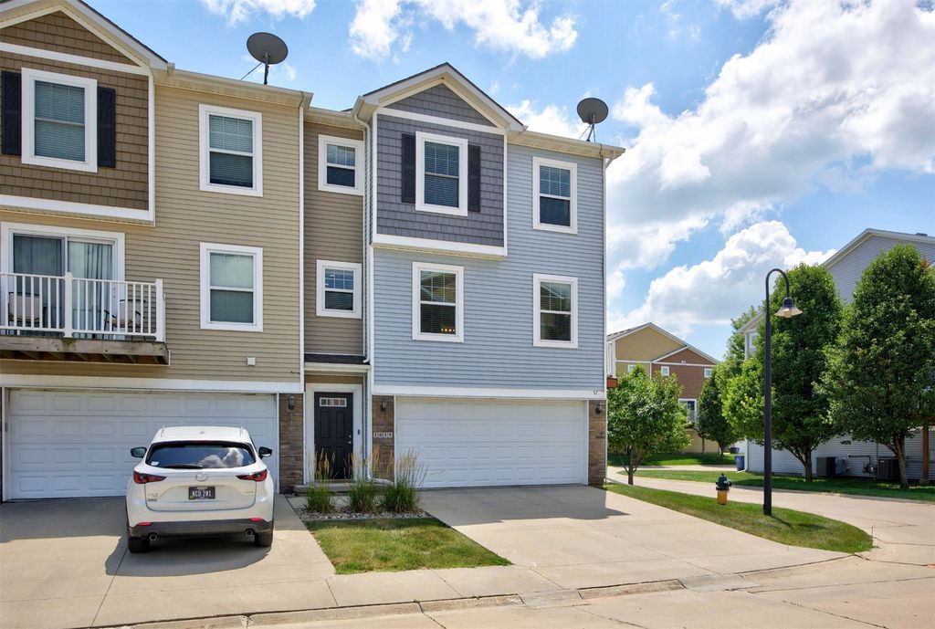 1035 NE 49th Lane, Ankeny, IA 50021