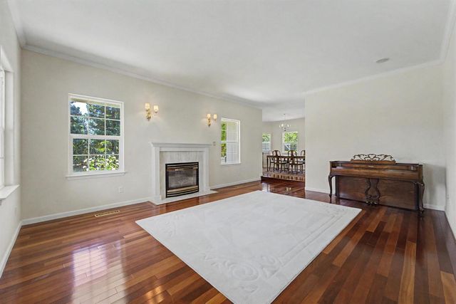 739 Saddleback Dr, Marysville, CA 95901