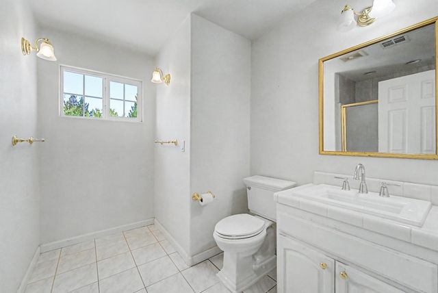 739 Saddleback Dr, Marysville, CA 95901