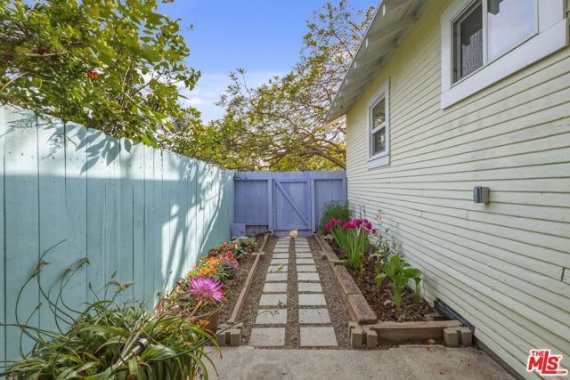 3942 Bledsoe Avenue, Los Angeles, CA 90066