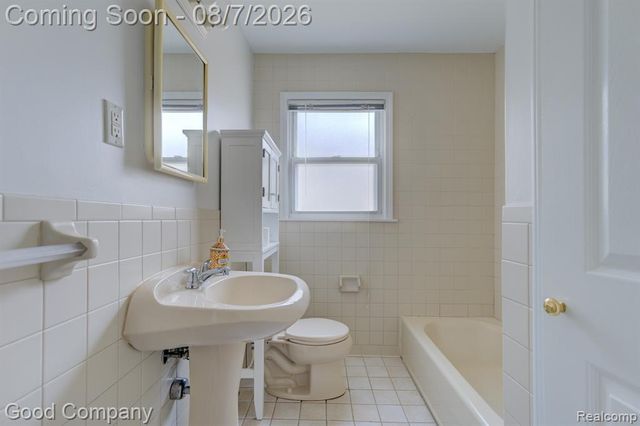3095 Buckingham Avenue, Berkley, MI 48072