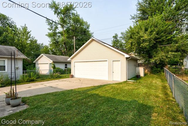 3095 Buckingham Avenue, Berkley, MI 48072