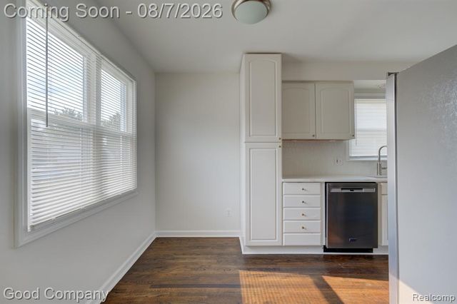 3095 Buckingham Avenue, Berkley, MI 48072