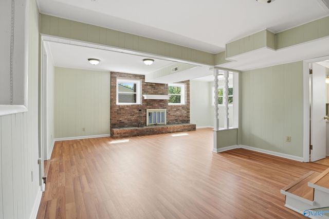 2814 Hilltop Terrace, Huntsville, AL 35810
