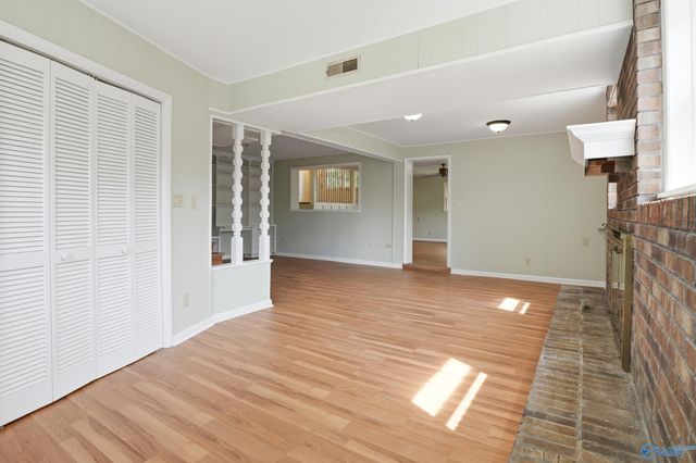 2814 Hilltop Terrace, Huntsville, AL 35810