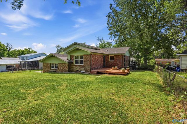 2814 Hilltop Terrace, Huntsville, AL 35810