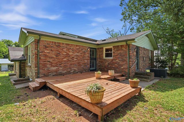 2814 Hilltop Terrace, Huntsville, AL 35810