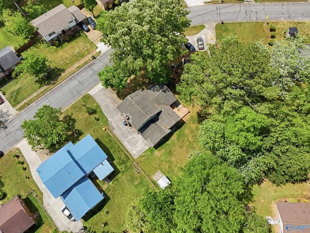 2814 Hilltop Terrace, Huntsville, AL 35810