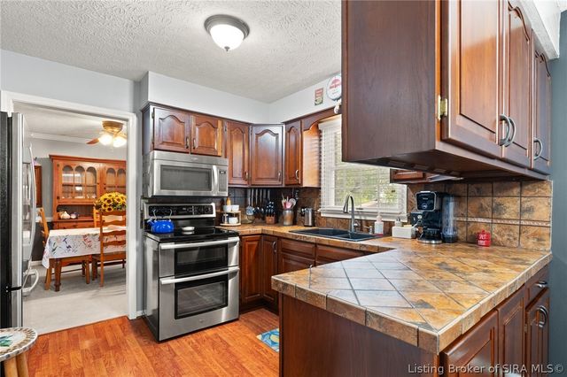 3416 Greenview Drive, New Albany, IN 47150