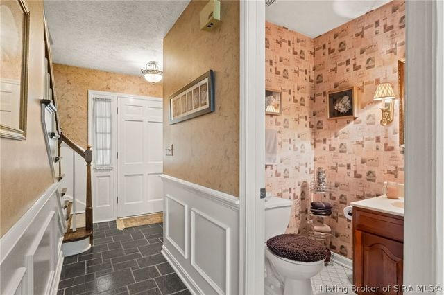 3416 Greenview Drive, New Albany, IN 47150
