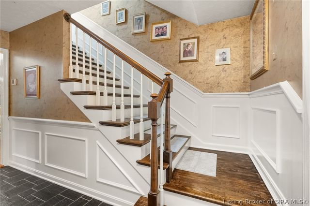3416 Greenview Drive, New Albany, IN 47150