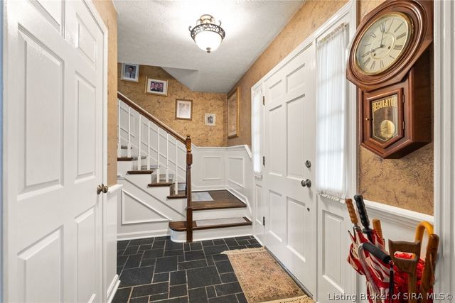 3416 Greenview Drive, New Albany, IN 47150