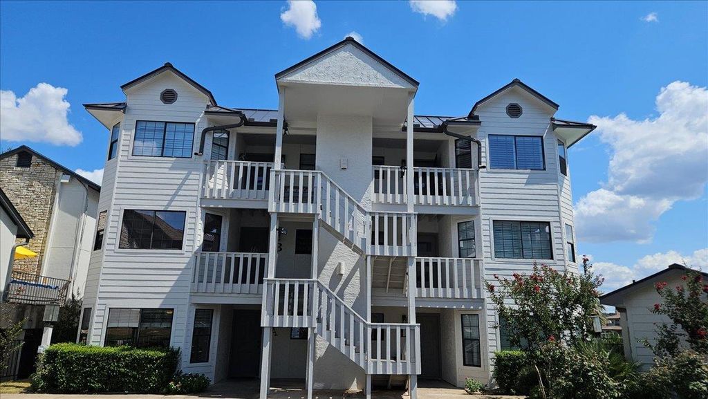 101 Island DR A, Horseshoe Bay, TX 78657