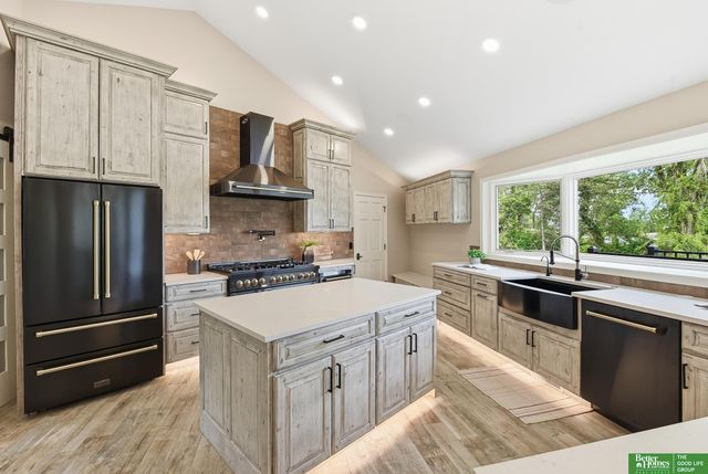12706 Cottonwood Lane, Springfield, NE 68059