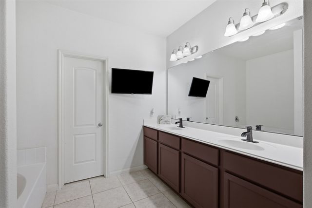 16 Kramer Court, Sanger, TX 76266