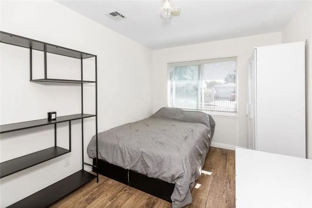 8827 Sylmar Avenue, Panorama City, CA 91402