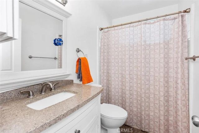 8827 Sylmar Avenue, Panorama City, CA 91402