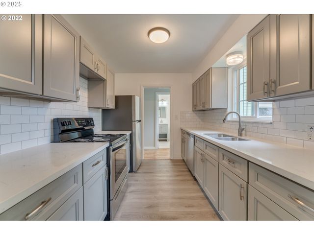 3921 Se BOISE St, Portland, OR 97202