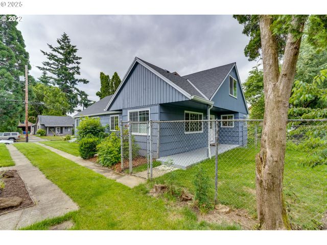 3921 Se BOISE St, Portland, OR 97202