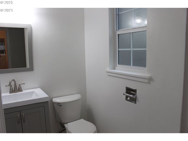 3921 Se BOISE St, Portland, OR 97202