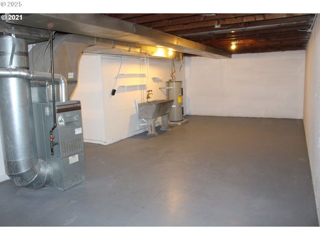 3921 Se BOISE St, Portland, OR 97202