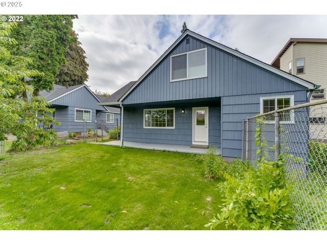 3921 Se BOISE St, Portland, OR 97202