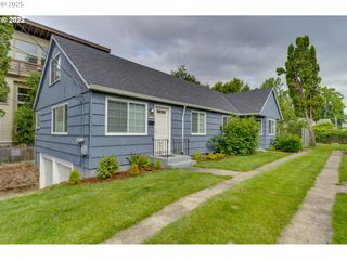 3921 Se BOISE St, Portland, OR 97202