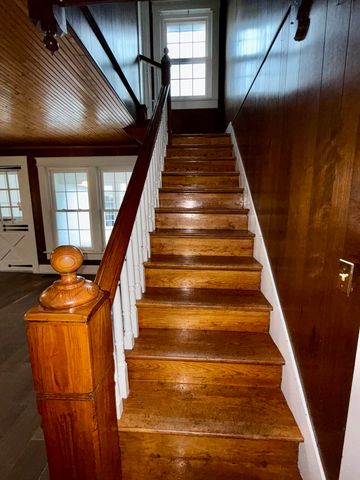 2202 S Farm Road 107, Springfield, MO 65802