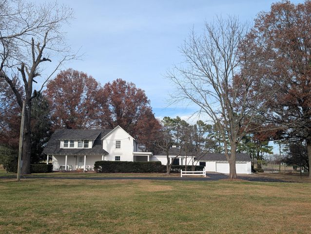 2202 S Farm Road 107, Springfield, MO 65802