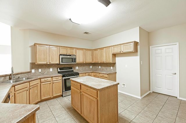 1201 Rain Fern Drive, Mckinney, TX 75072
