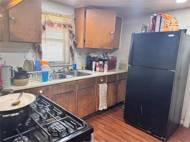 906 West Martin Luther King Jr Street, Bryan, TX 77803