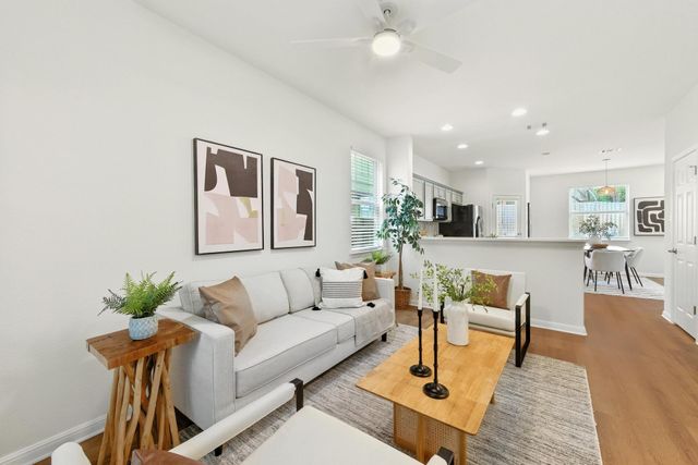 5913 Red Bud Ridge LN, Austin, TX 78744