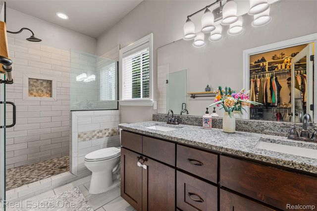 428 Pheasant Ridge Court, Brandon Charter Township, MI 48462