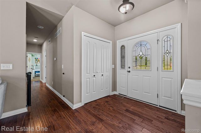 428 Pheasant Ridge Court, Brandon Charter Township, MI 48462