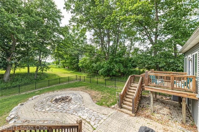 428 Pheasant Ridge Court, Brandon Charter Township, MI 48462