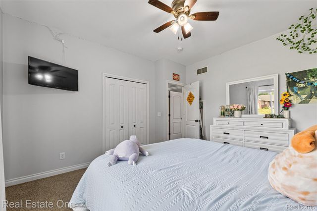 428 Pheasant Ridge Court, Brandon Charter Township, MI 48462