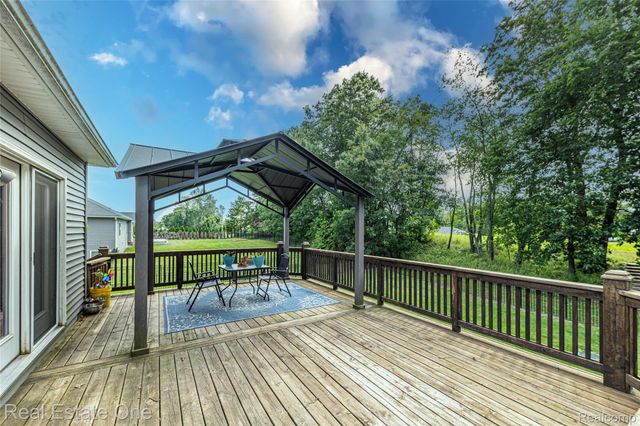 428 Pheasant Ridge Court, Brandon Charter Township, MI 48462