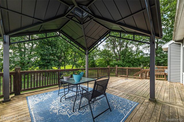 428 Pheasant Ridge Court, Brandon Charter Township, MI 48462