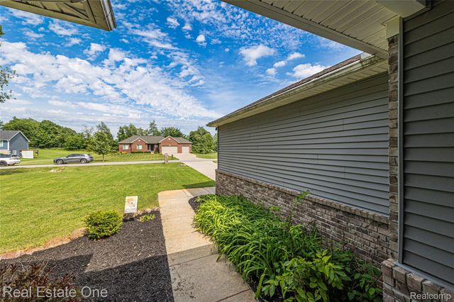 428 Pheasant Ridge Court, Brandon Charter Township, MI 48462