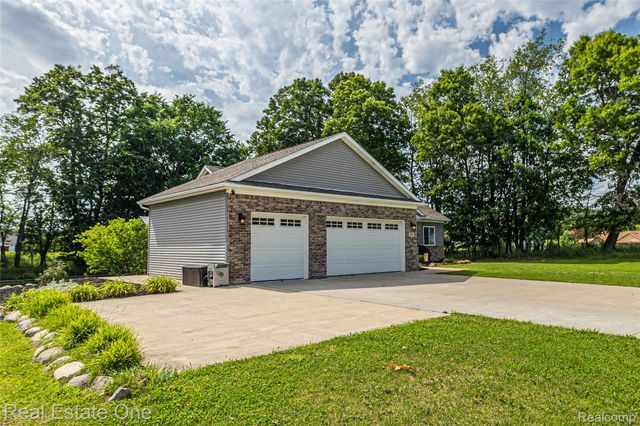 428 Pheasant Ridge Court, Brandon Charter Township, MI 48462