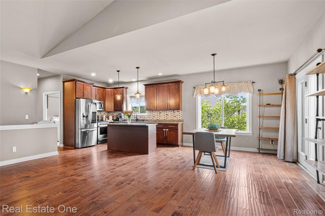 428 Pheasant Ridge Court, Brandon Charter Township, MI 48462